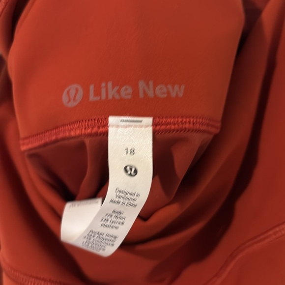 Lululemon Wunder Train High-Rise Tight 25"
Aztec Brick size 18 - Picture 11 of 11